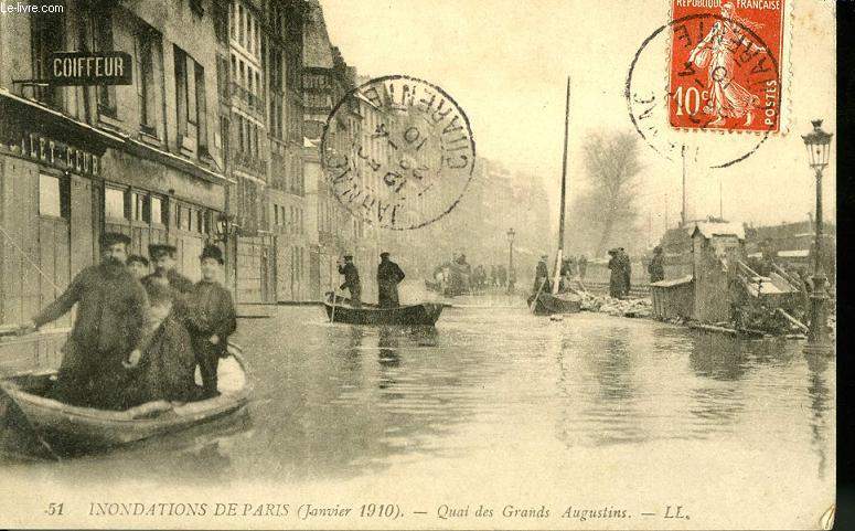 CARTE POSTALE - INONDATION DE PARIS - JANVIER 1910 - QUAI DES GRANDS AUGUSTIN