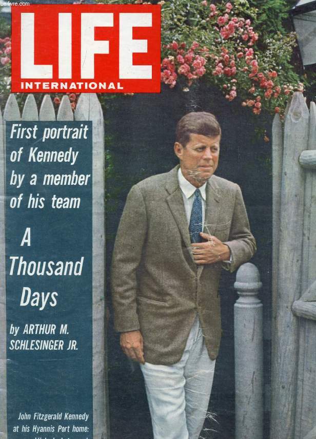 LIFE, INTERNATIONAL EDITION, VOL. 39, N 3, AUG. 1965 (Contents: Cover. JOHN F. KENNEDY: A rare, previously unpublished photograph by Nelson Tiffany catches the spirit of John Kennedy as he prepared for the campaign after his nomination for President...)