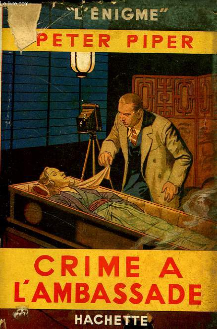 CRIME A L'AMBASSADE (DEATH CAME IN STRAW)