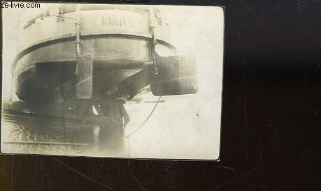 1 Photographie originale en noir et blanc, des gouvernails d'un bateau  vapeur  hlices, sur votes, Ville de Montjean ( Provenant des Archives d'un Armateur de Pche  la Morue de Bgles (Gironde - 33)).