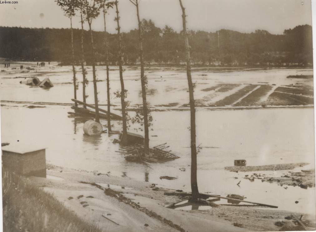 PHOTO ANCIENNE SITUEE - LA CATASTROPHE DU CANAL ALBERT EN BELGIQUE