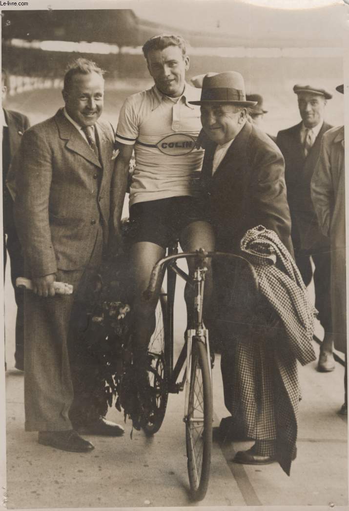 PHOTO ANCIENNE SITUEE - VELODROME DE BUFFALO - 10 GRAND PRIX DE L'.V.F.