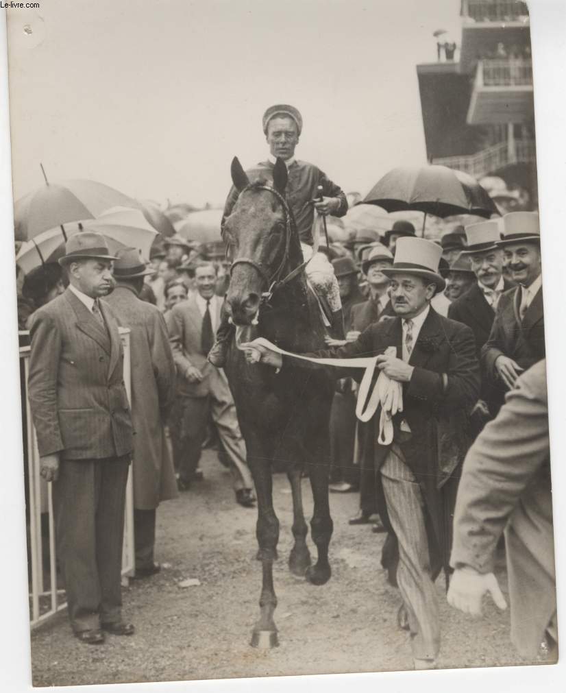 PHOTO ANCIENNE SITUEE - DERBY DU JOCKEY CLUB A CHANTILLY