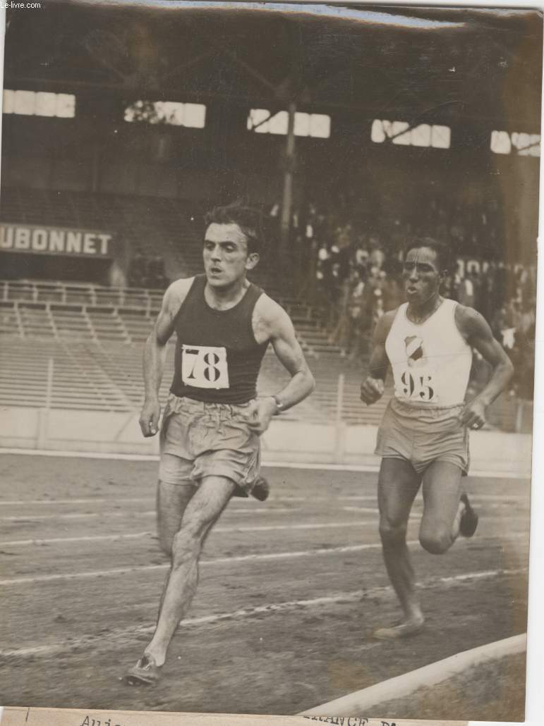 PHOTO ANCIENNE SITUEE - LES CHAMPIONNATS DE FRANCE D'ATHLETISME