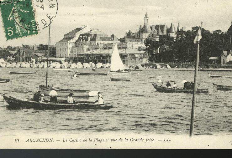 CARTE POSTALE - 10 - ARCACHON - LE CASINO DE LA PLAGE ET VUE DE LA GRANDE JETEE