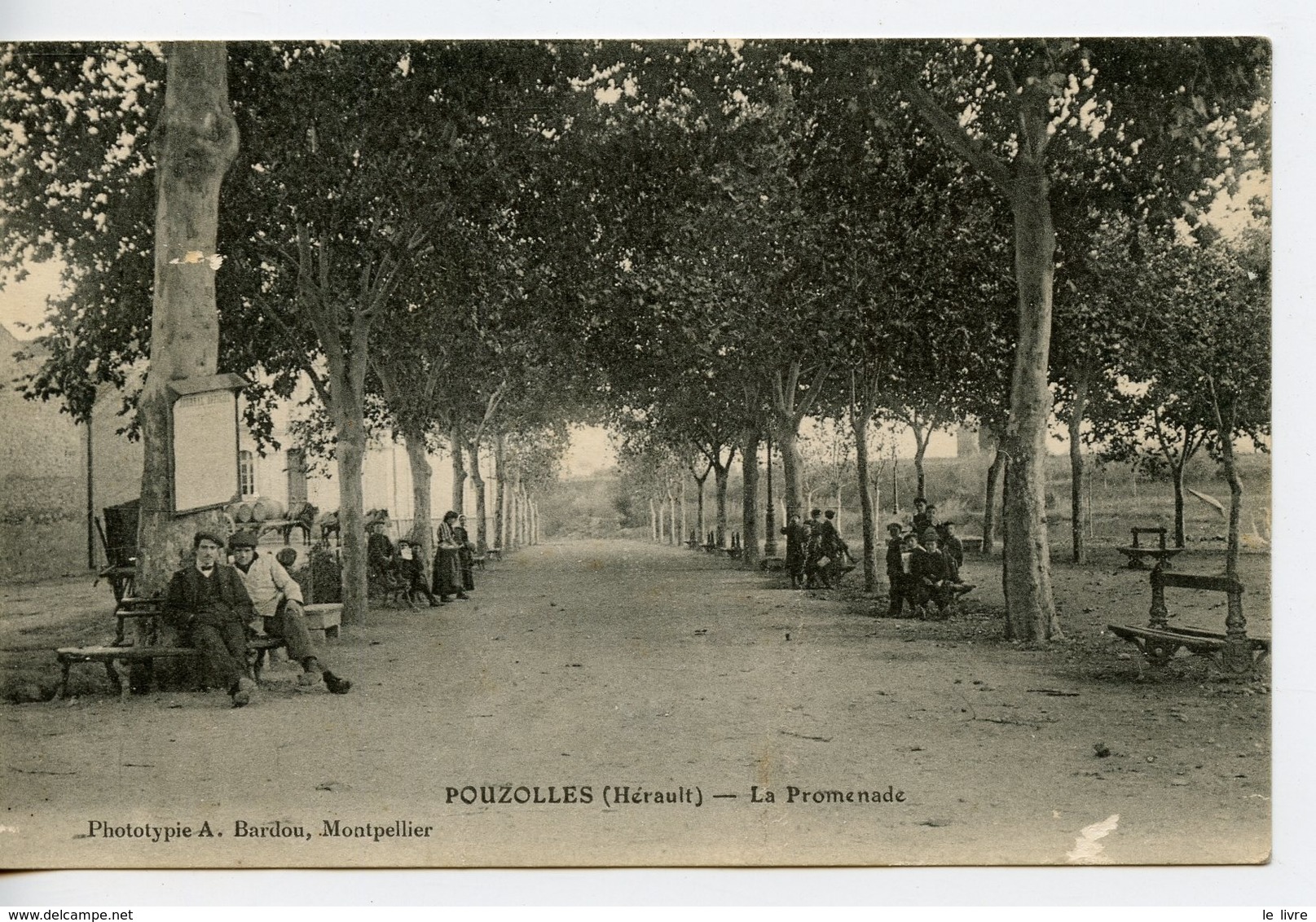 CPA 34 POUZOLLES. LA PROMENADE.