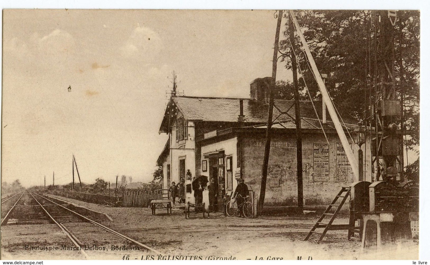 CPA 33 LES EGLISOTTES. LA GARE 1928