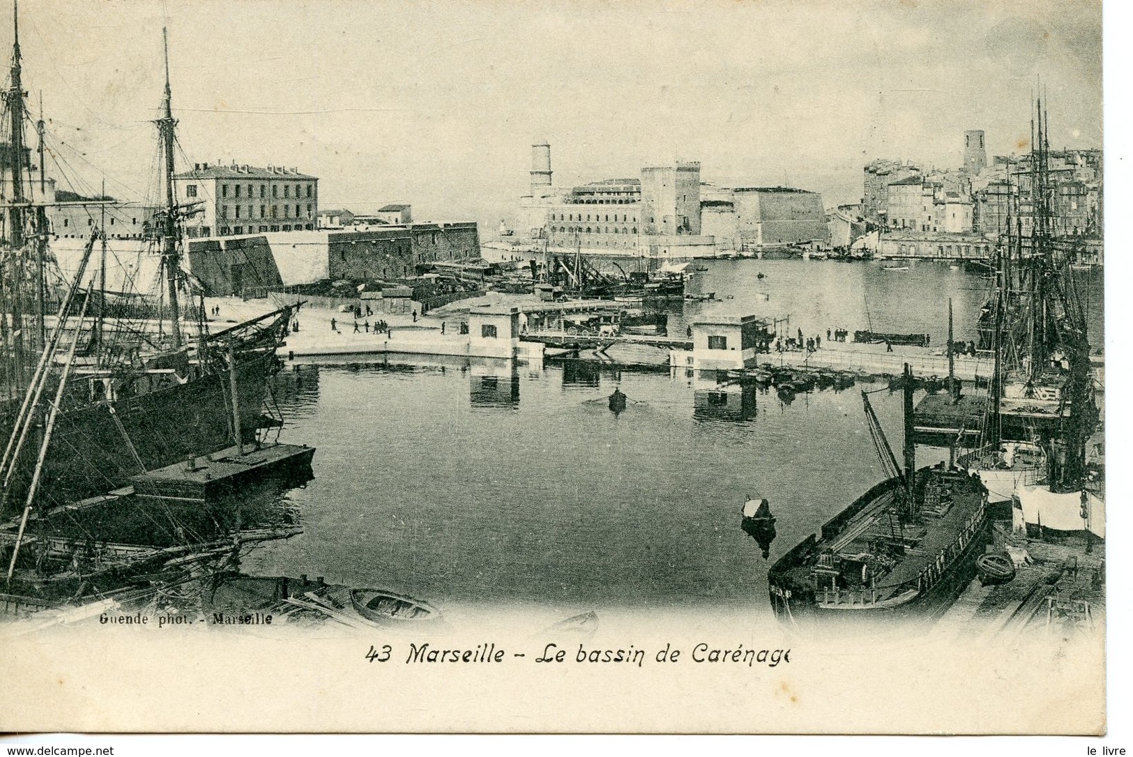 CPA 13 MARSEILLE. LE BASSIN DE CARENAGE 1904