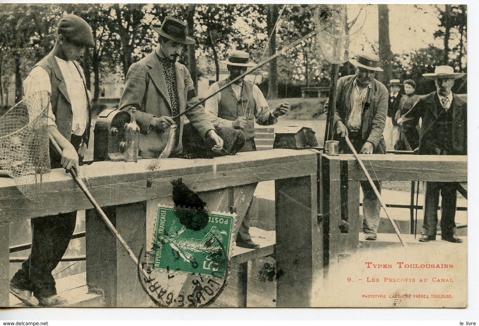 CPA 31 TOULOUSE. CARTE EN PETITE PARTIE DEDOUBLEE. TYPES TOULOUSAINS. LES PESCOFIS DU CANAL 1910