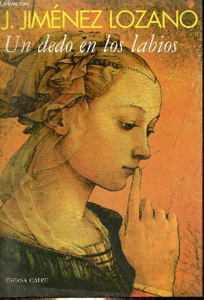 Un dedo en los labios.