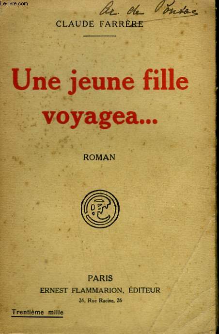 UNE JEUNE FILLE VOYAGEA.