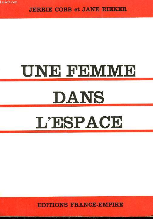 UNE FEMME DANS L'ESPACE.