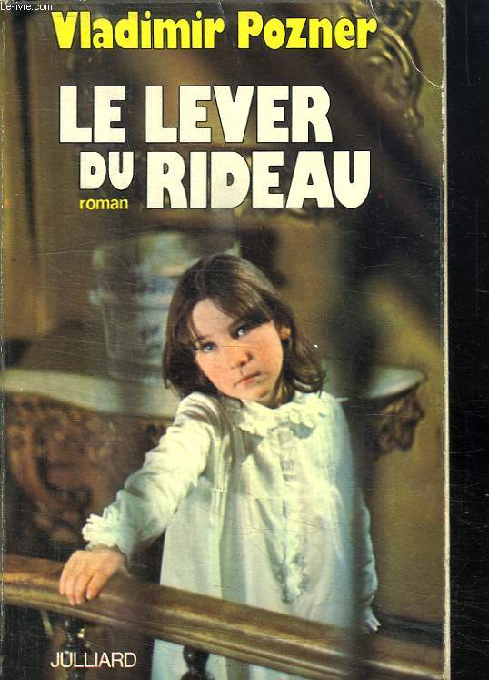 LE LEVER DU RIDEAU.