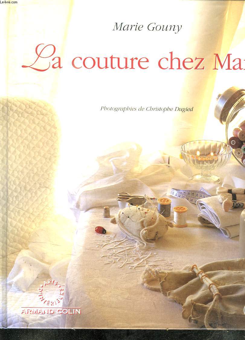 LA COUTURE CHEZ MARIE.