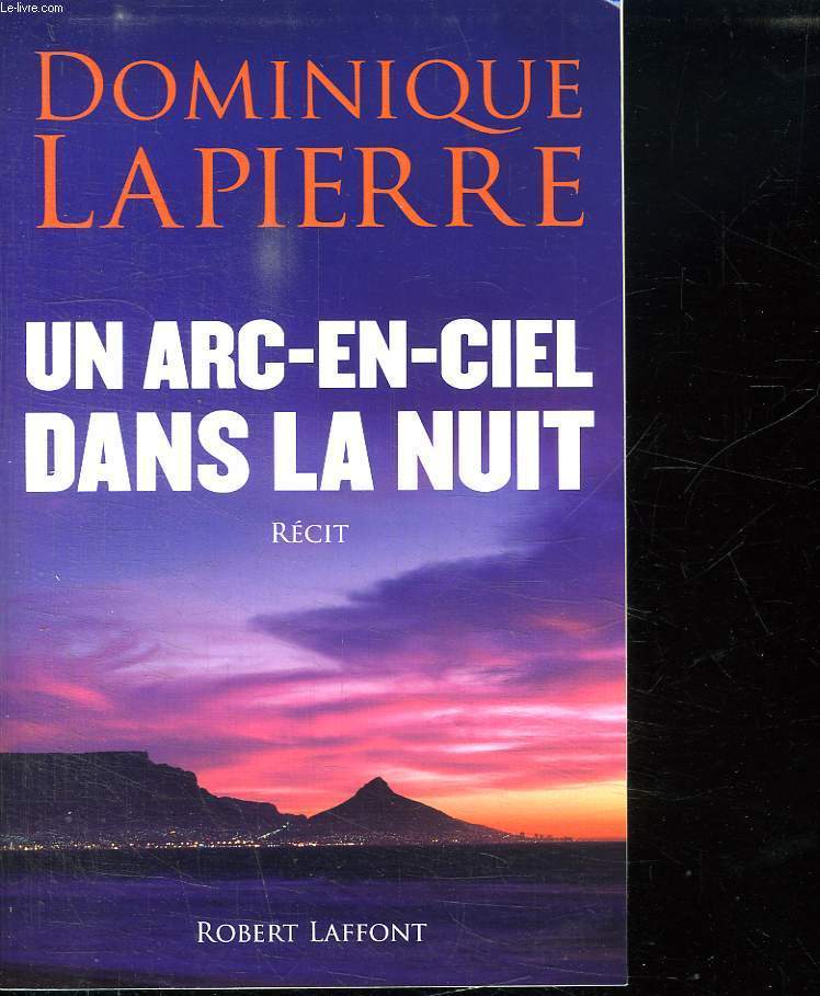 UN ARC EN CIEL DANS LA NUIT.