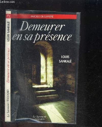 DEMEURER EN SA PRESENCE