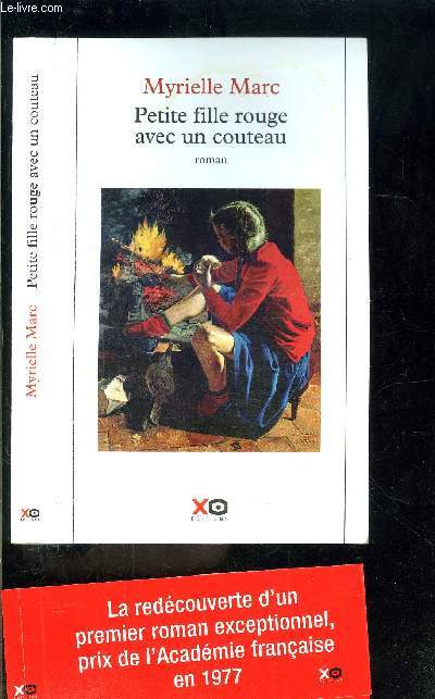 PETITE FILLE ROUGE AVEC UN COUTEAU