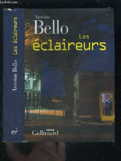 LES ECLAIREURS