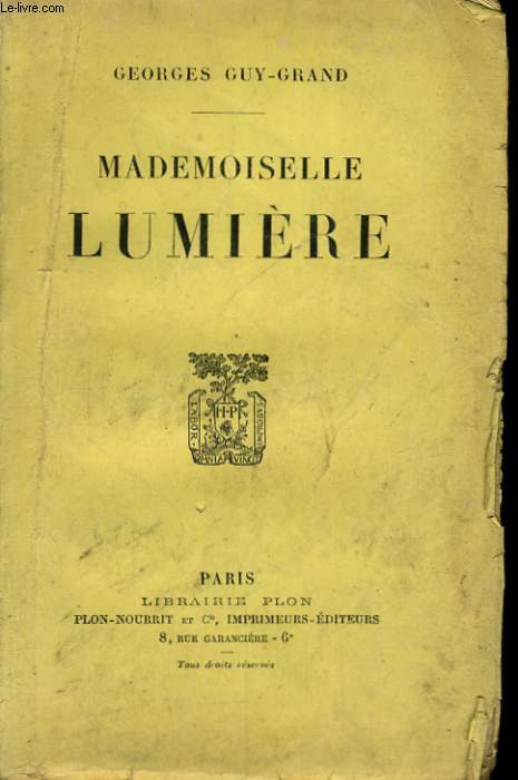 MADEMOISELLE LUMIERE