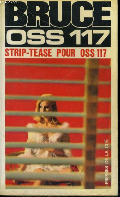 STRIP-TEASE POUR OSS 117