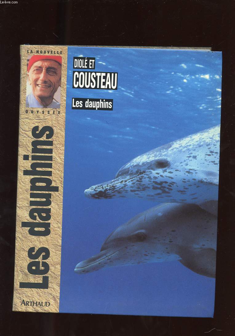 LES DAUPHINS