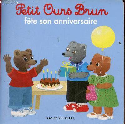 Petit ours brun fte son anniversaire.