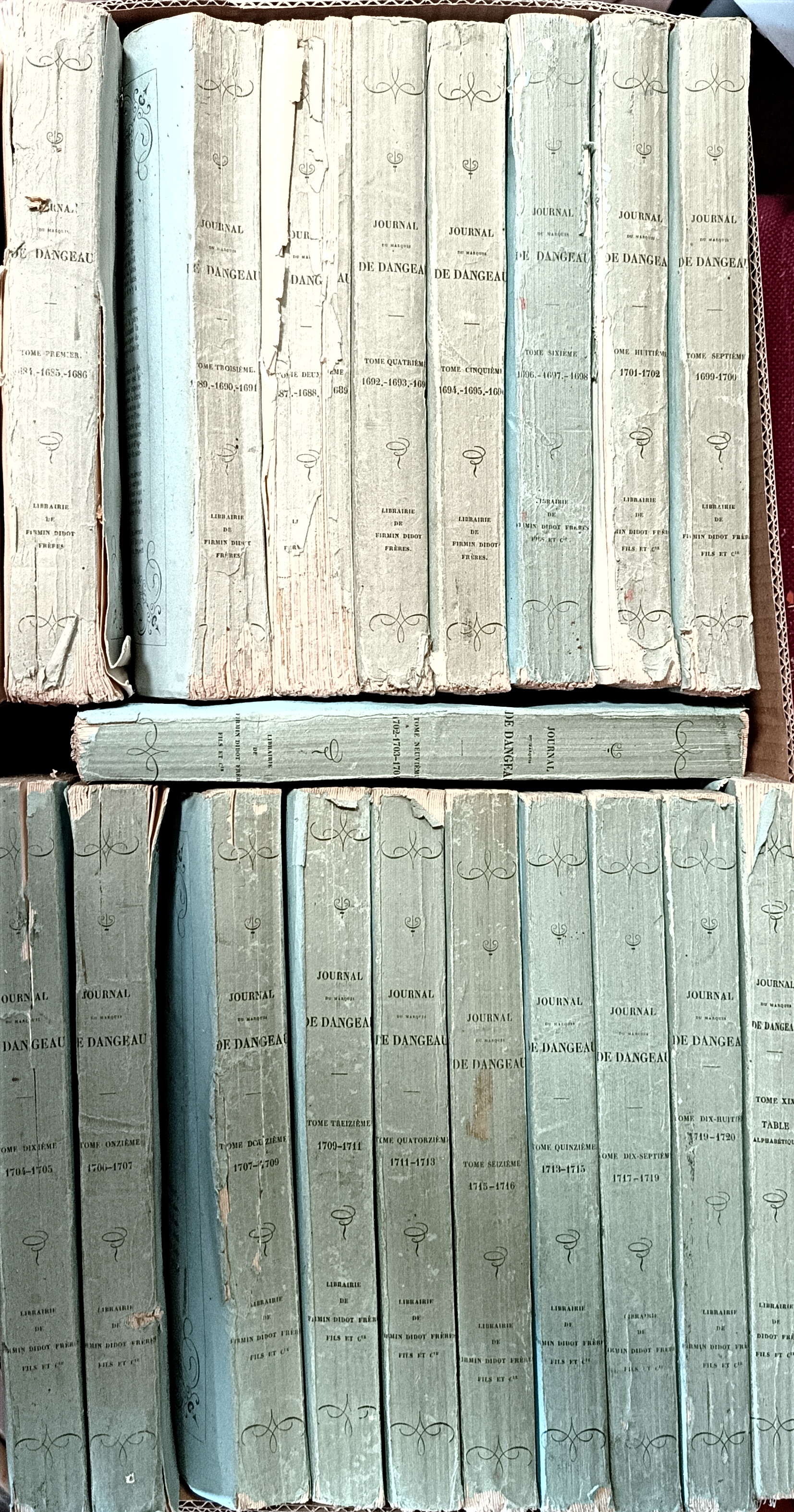 Journal du Marquis de Dangeau avec les additions indites du Duc de Saint-Simon, Tomes I  XIX (19 volumes).