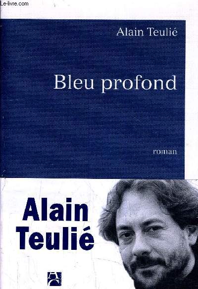 BLEU PROFOND.