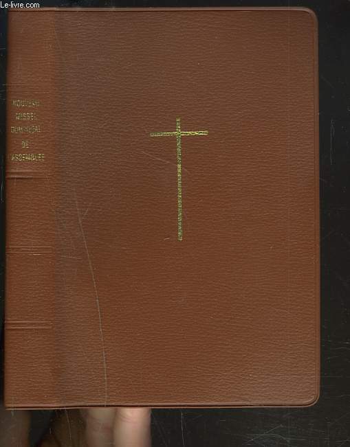 NOUVEAU MISSEL DOMINICAL DE L'ASSEMBLEE. PRESENTE ET COMMENTE PAR LES BENEDICTINS DE SAINT-ANDRE / HAUTECOMBE / CLERVAUX. ANNEE C (1970-1971)