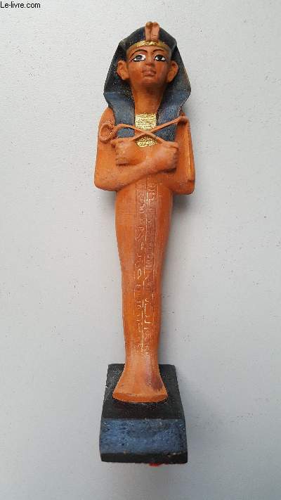 UNE STATUETTE EGYPTIENNE EN COULEURS - D'ENVIRON 16 CM.