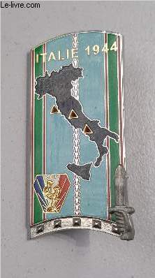 UN INSIGNE MILITAIRE DE L'ITALIE 1944 BRASSARD 218E PROMOTION .