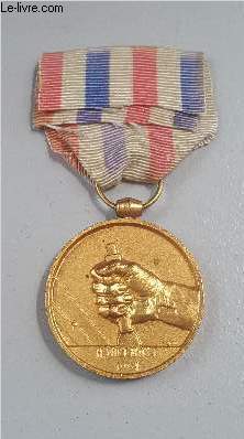 UNE MEDAILLE D'HONNEUR DES CHEMINS DE FER - DES CHEMINOTS H.MILEMONT 1944.