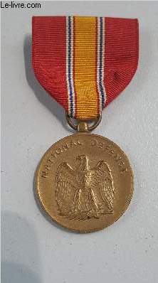 UNE MEDAILLE NATIONAL DEFENSE.