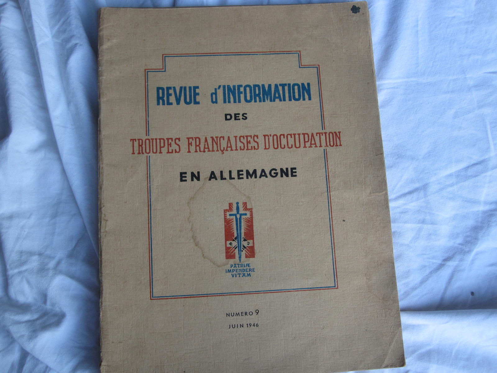 Revue d'information des Troupes Franaises d'occupation en Allemagne.