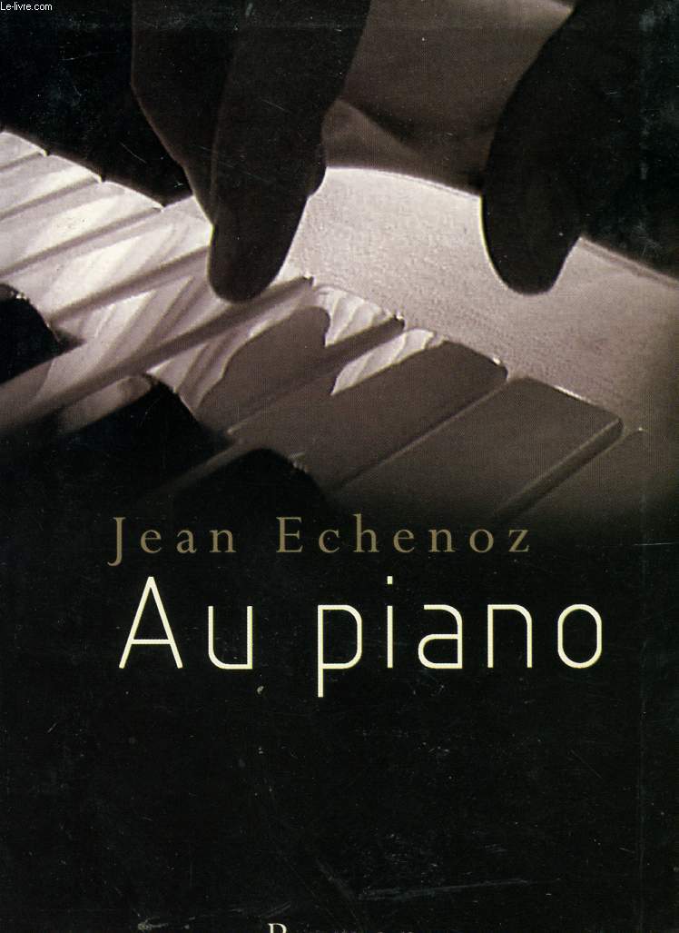 AU PIANO.