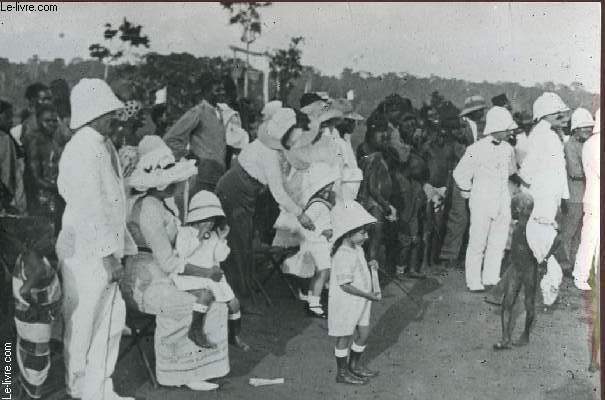 PHOTO ARGENTIQUE / FETE DU 14 JUILLET 1914 - LES SPECTATEURS.