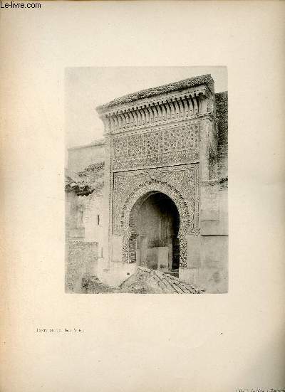 Porte de Sidi Bou Medine Tlemcen - Une photogravure en monochrome extraite de la revue mensuelle L'Algrie artistique et pittoresque (vers 1890).