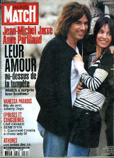 PARIS MATCH N 2878 - Le Chambon sur Lignon, l'album secret du village courage par Raphalle Leyris, Le Bugaled-Breizh arrach au cimetire marin par Christophe Buchard, MAM aux petits soins pour ses durs par Laurence Masurel, Anne Parillaud et Jean