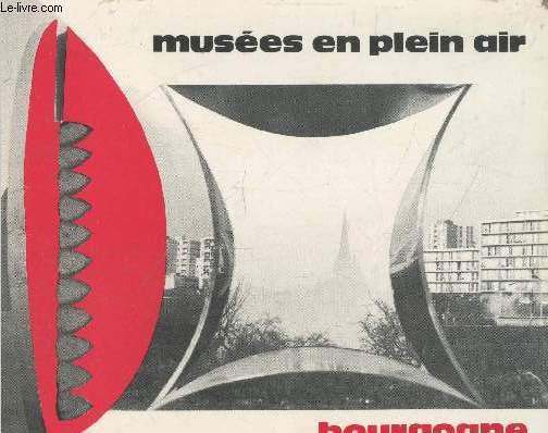 Muses en plein air - Sculptures contemporaines 1982