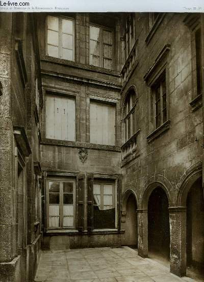 1 GRAVURE EN NOIR ET BLANC DE LA MAISON MILSAND, COUR INTERIEURE - DIJON