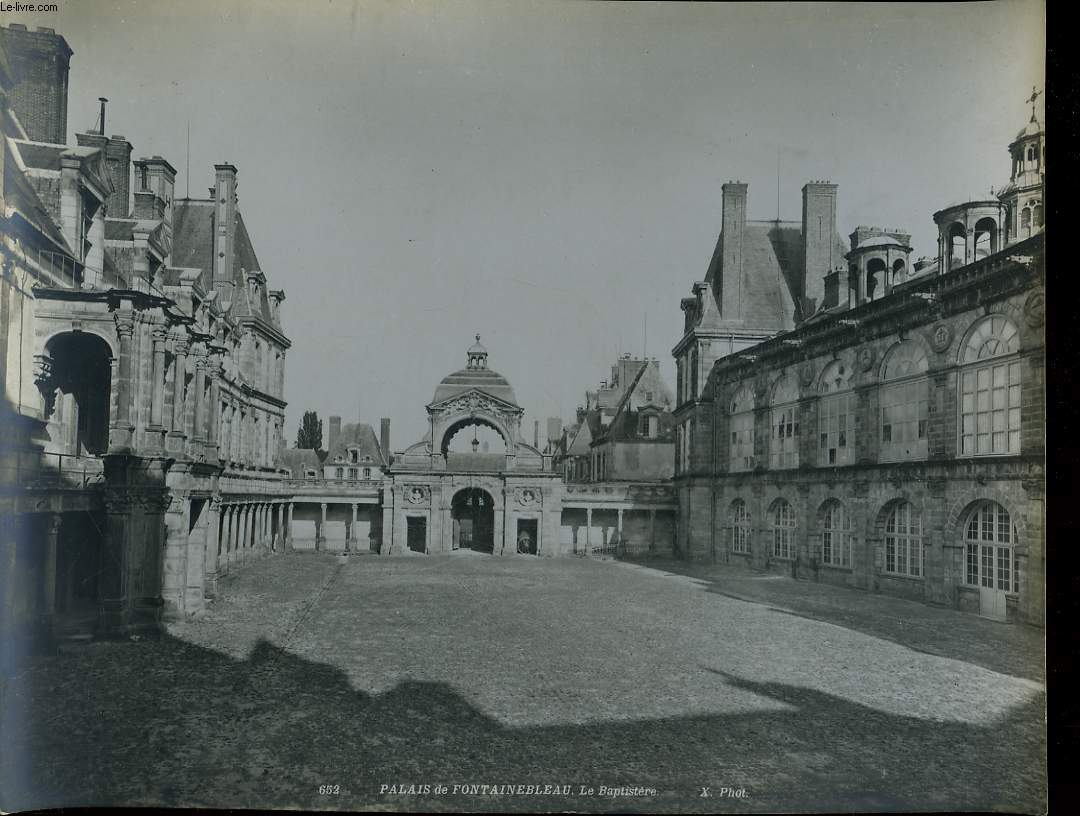 1 PHOTO ANCIENNE EN NOIR ET BLANC - PALAIS DE FONTAINEBLEAU - LE BAPTISTERE - N653