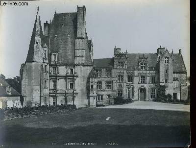 1 PHOTO ANCIENNE EN NOIR ET BLANC - LE CHATEAU DE FONTAINE HENRI - 212