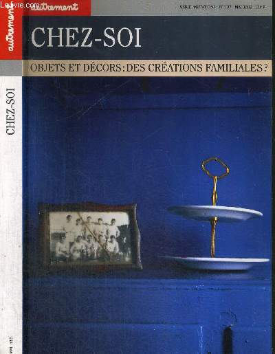 CHEZ SOI - OBJETS ET DECORS : DES CREATIONS FAMILIALES - N137 - MAI 1993 / le dcor : mosaques / la maison D. / meubles des champs, meubles des villes / des objets dans la maison / collectionneurs dans les murs...