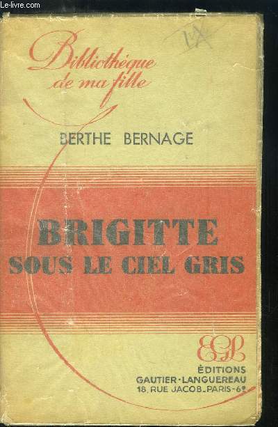 BRIGITTE SOUS LE CIEL GRIS