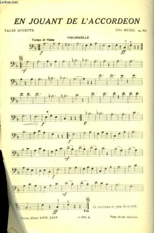 EN JOUANT DE L'ACCORDEON VALSE MUSETTE