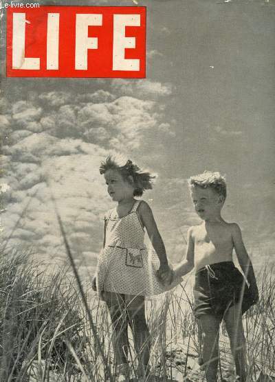 LIFE, INTERNATIONAL EDITION, VOL. 1, N 5, SEPT. 1946 (Contents: THE WORLD'S EVENTS. TROUBLE SPOTS PLAGUE THE WORLD. CHINA'S CRISIS. SPORTS REACH SUMMER CLIMAX. FRANCE REBUILDS HER RAILROADS. MOLOTOV BROODS. THE STRANGE CASE OF THE RESURRECTED...)