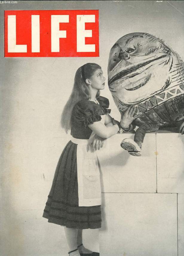 LIFE, INTERNATIONAL EDITION, MAY 12, 1947 (INCOMPLET) (Contents: Beyond the Arctic Circle. The New York Skyline. The Middle Ages. The Cult of Mary. Genetics...)