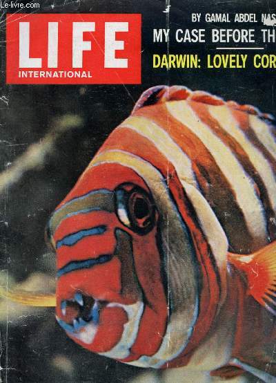 LIFE, INTERNATIONAL EDITION, VOL. 27, N 4, AUG. 1959 (Contents: Seamanship Gets a Test in Seaway, U.S.S. 'Macon'. Castro Strengthens his Control of Cuba. Dining and Wining in Alsace. The Mystery of Coral Isles...)