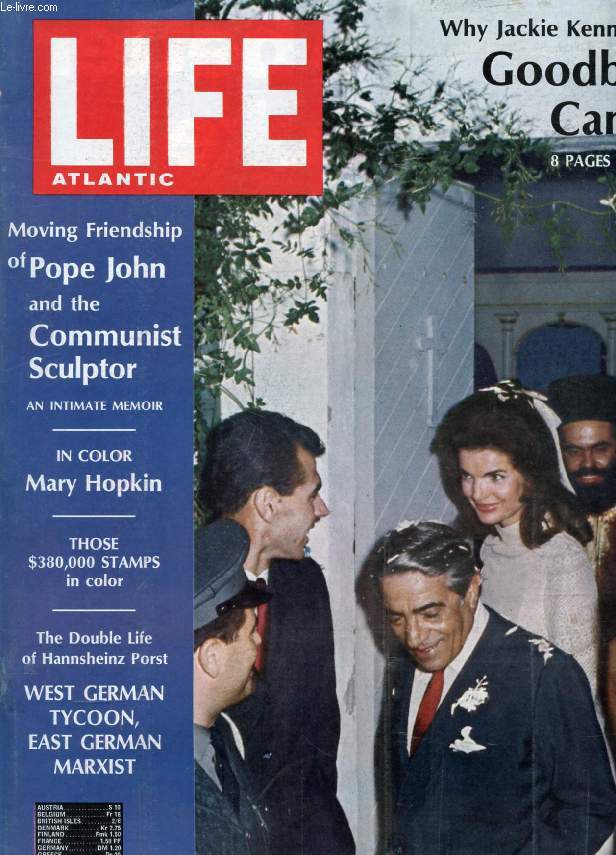 LIFE, ATLANTIC EDITION, VOL. 45, N 10, NOV. 1968 (Contents: Reviews. Football Review: Forgetting how to win or to lose.By Miguel Acoca. Business Review: Europe doesn't answer. World Events. For the beautiful Queen Jacqueline, goodby Camelot, hello...)