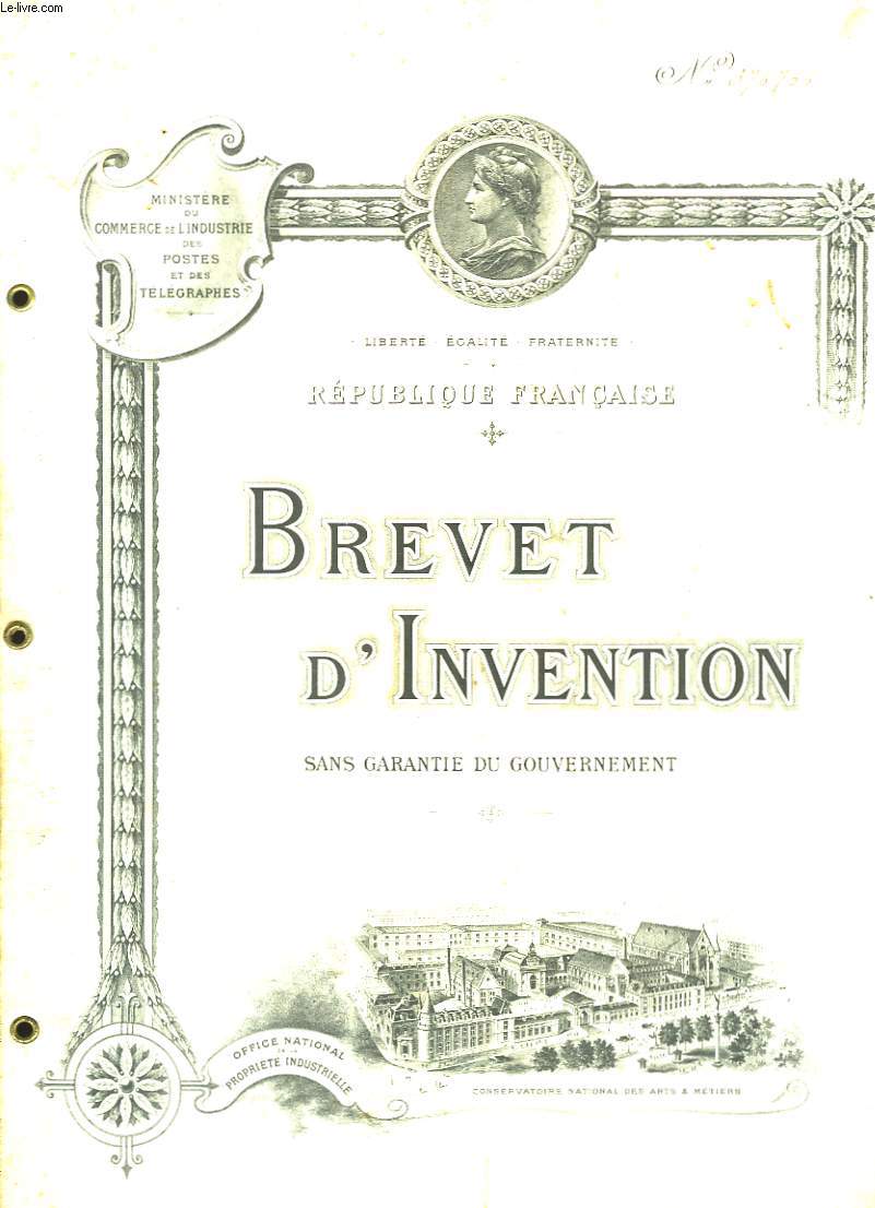 Brevet d'Invention n376766 : Nouveau systme de dclic pour montures de parapluies, ombrelles, etc., se fermant automatiquement.